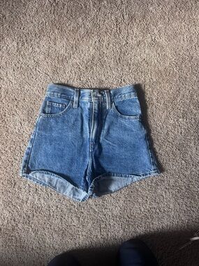 Levi’s High-Waist Blue Denim Shorts